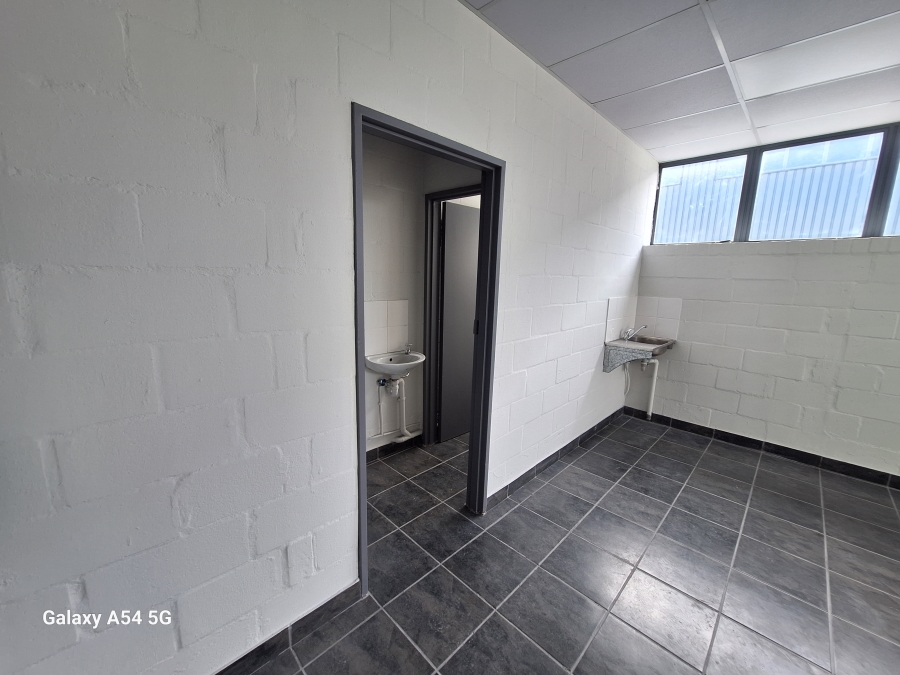 To Let Commercial Property for Rent in Retreat Western Cape